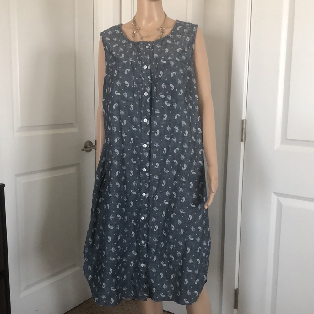 Basic Editions Dress - Picture 2 of 4